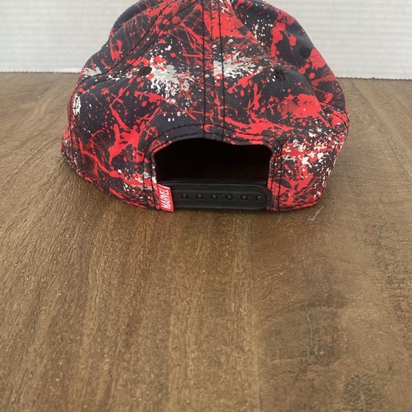 Marvel Deadpool‎ Hat - Picture 3 of 4
